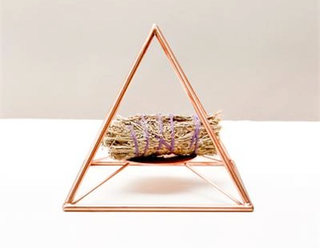 Illustration for article titled 9 Beautiful Objects Crafted from Copper